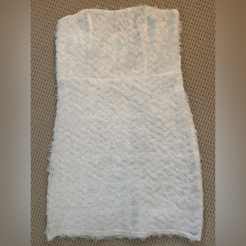Lulus “Forever Flirtatious” White Floral Strapless Mini Dress - Size Medium